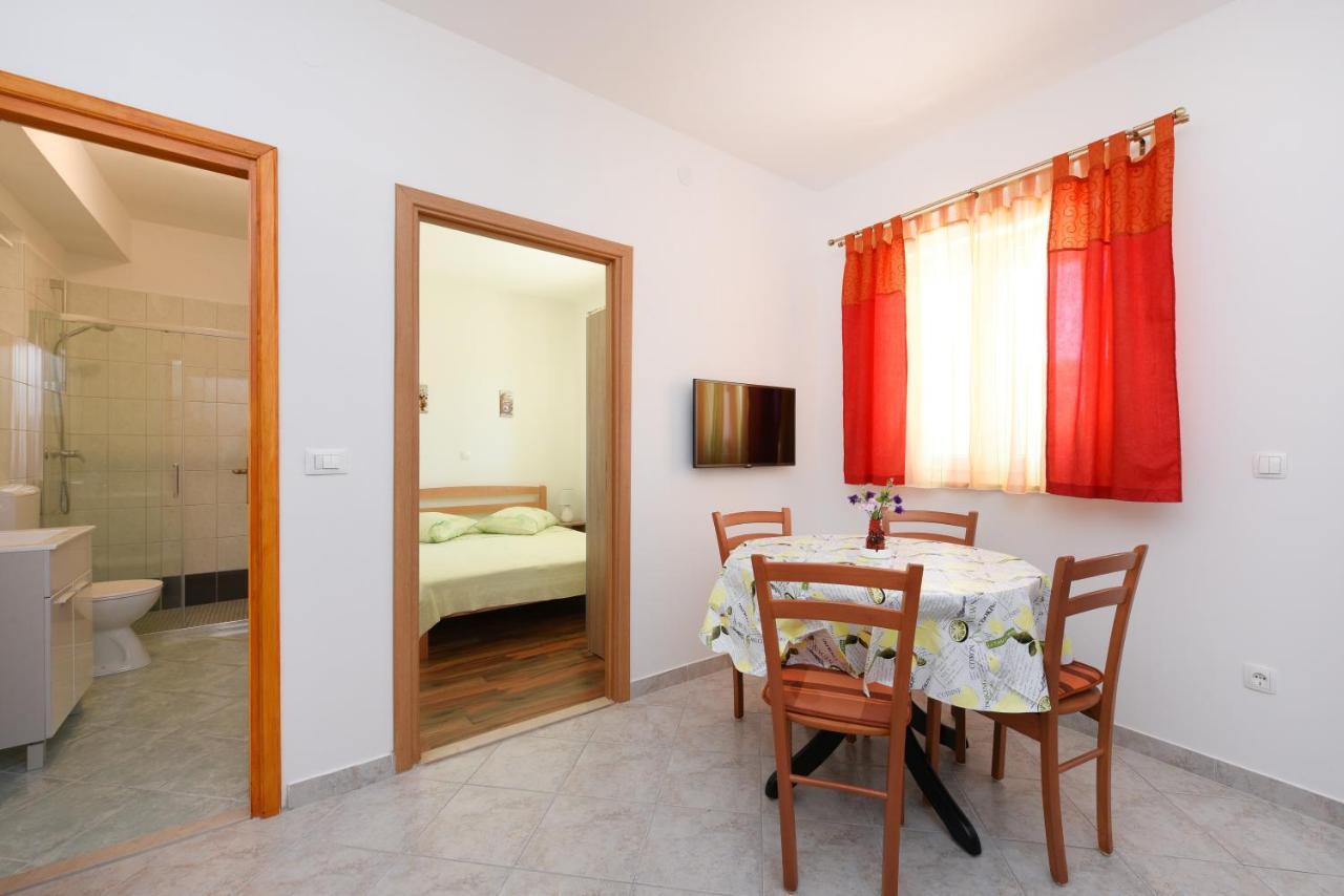 Apartments Sime Petrcane Exterior foto